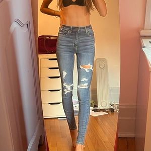 AE Ripped jeans 💙